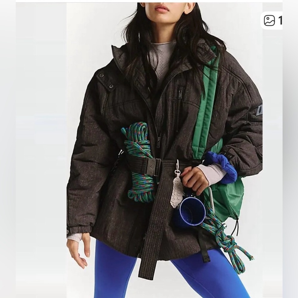 Free People/ FP Movement Tricked Out Trek Utility Puffer Jacket Size XL